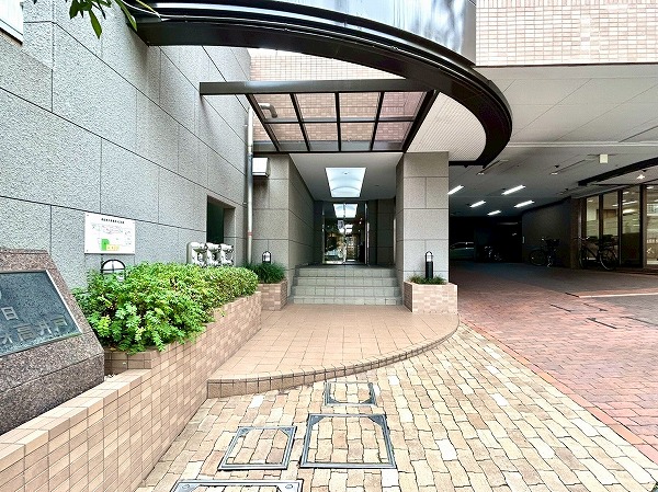 朝日シティパリオ高井戸　アプローチ