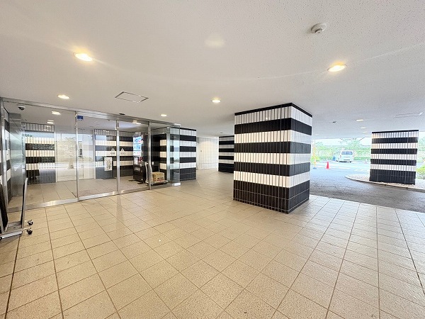 WコンフォートタワーズWEST エントランス入口