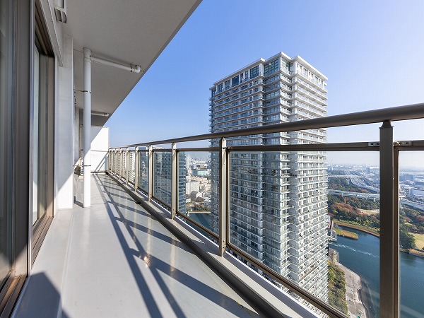 WコンフォートタワーズWEST_バルコニーの写真