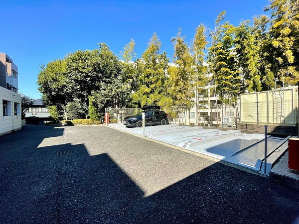 テラス久我山　駐車場