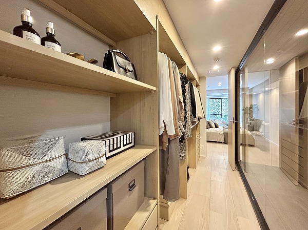 芝白金ヒルズ_ウォークインクローゼットの写真_ウォークインクローゼットの写真