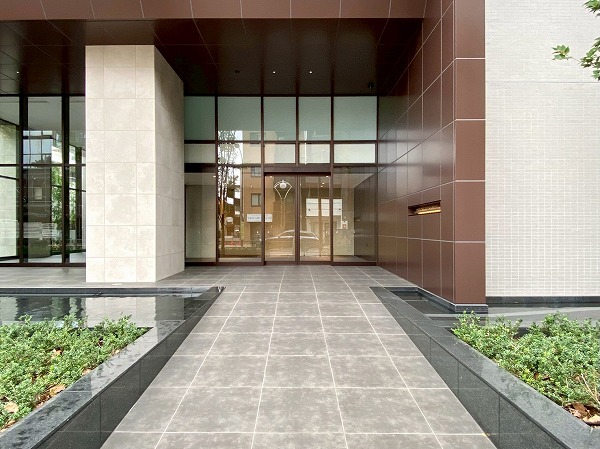 パークシティ高田馬場　アプローチ