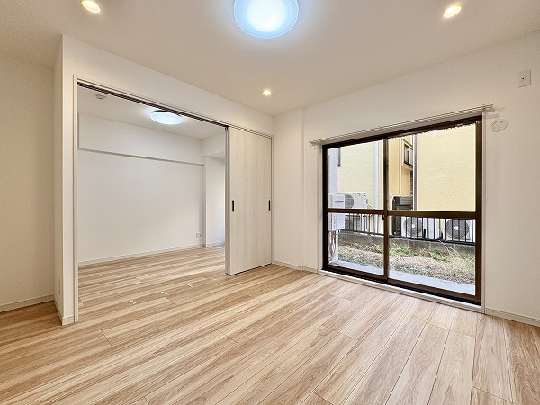 三洋マンション_リノベーション済みの内装の写真