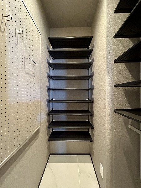 パロス白金_シューズインクローゼットの写真