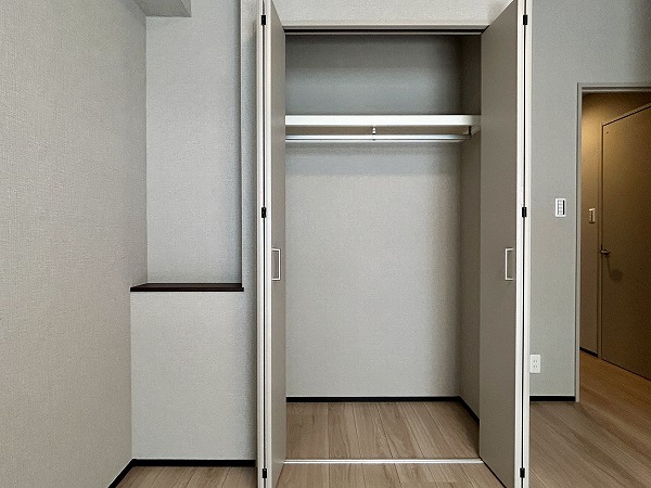 パロス白金_ベッドルームのクローゼット