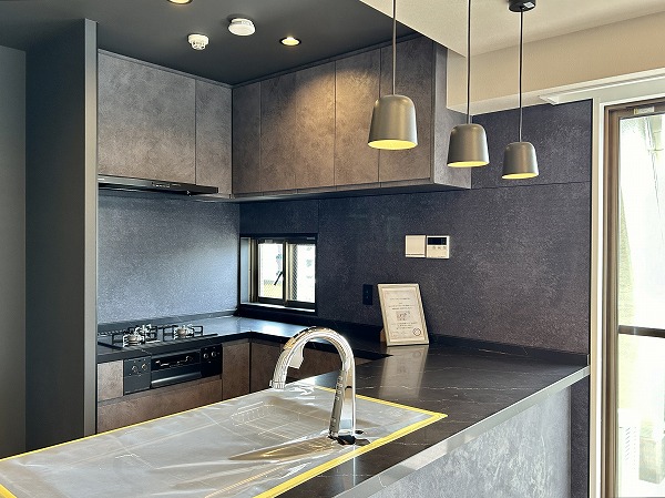 パロス白金_対面キッチンの写真2