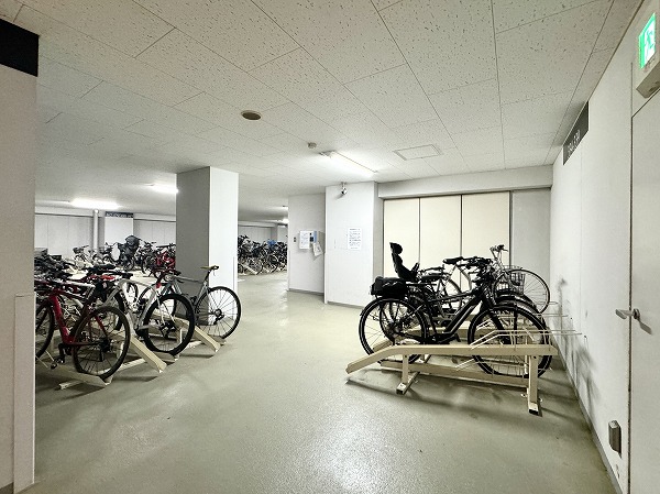 東京ツインパークス　レフトウィング　駐輪場