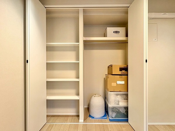 代々木デュープレックス_クローゼットの中の写真