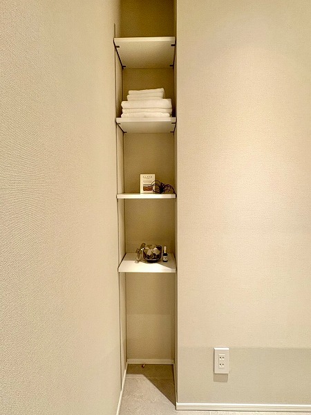 代々木デュープレックス_タオル収納棚の写真