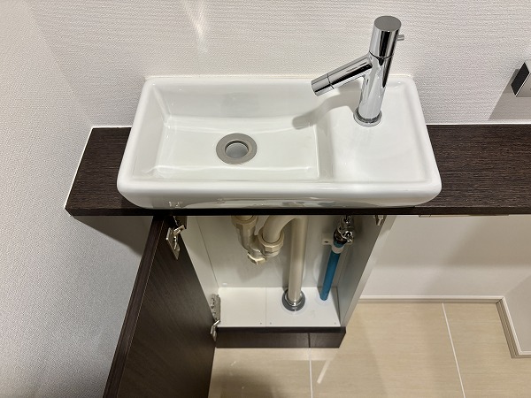 ウェリス六本木_トイレの手洗い場の写真2