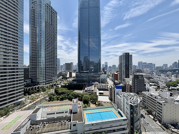 ウェリス六本木_下を見た時の眺望の写真