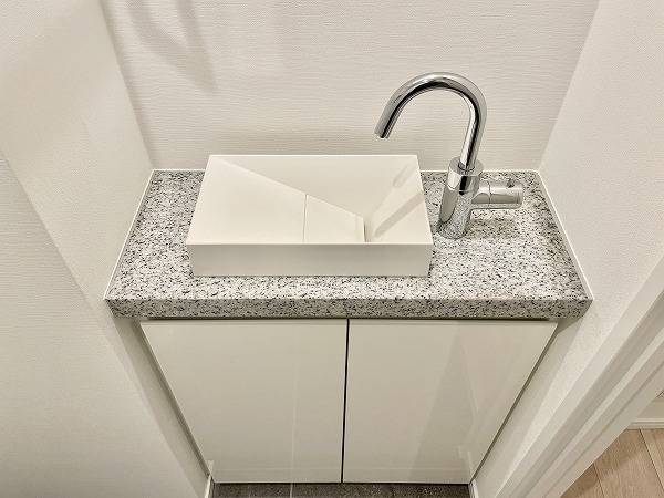 THE ROPPONGI TOKYO CLUB RESIDENCE_独立した手洗い場