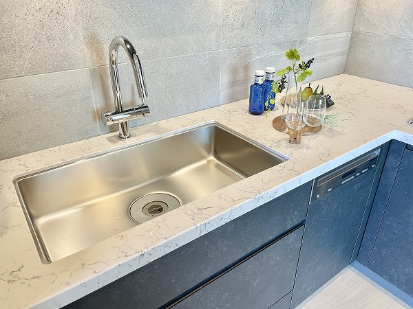 THE ROPPONGI TOKYO CLUB RESIDENCE_使いやすそうなキッチンシンク