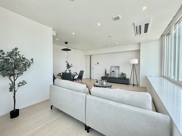 THE ROPPONGI TOKYO CLUB RESIDENCE_開放的なリビングダイニング5