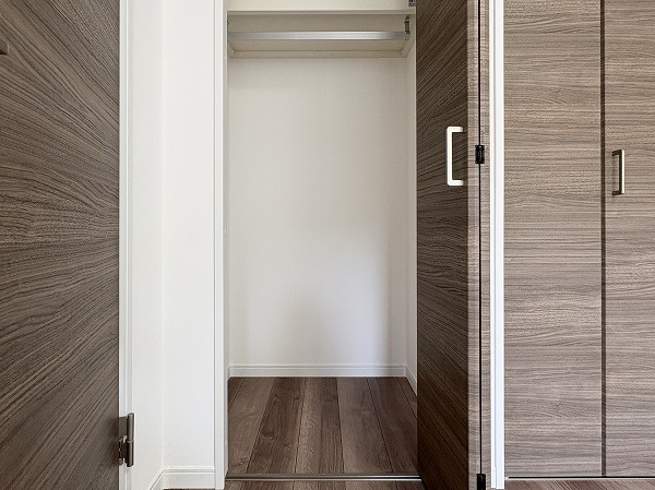 サンピア幡ヶ谷公園_クローゼット付きの洋室の写真