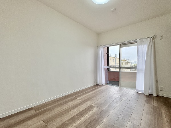 サンフラワー等々力_南向きの居室の写真