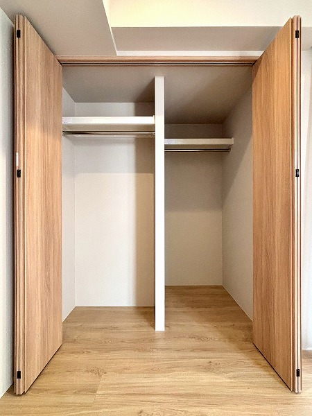 クレッセント目黒花房山_クローゼット付きの洋室の写真