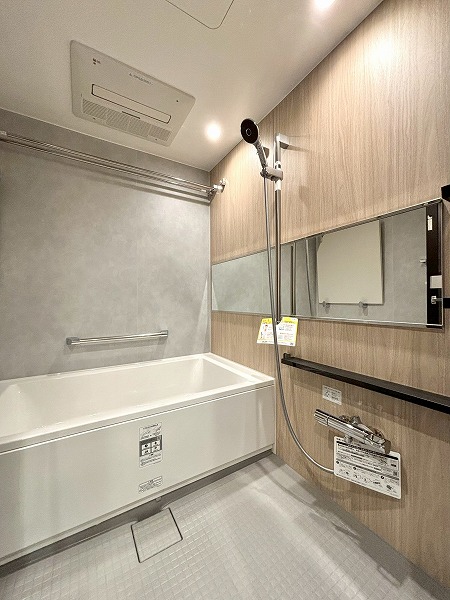 クレッセント目黒花房山お洒落なバスルームの写真1