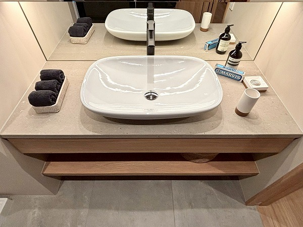 クレッセント目黒花房山_お洒落な洗面化粧台の写真2