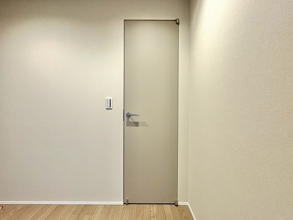 代々木デュープレックス_WICの扉の写真