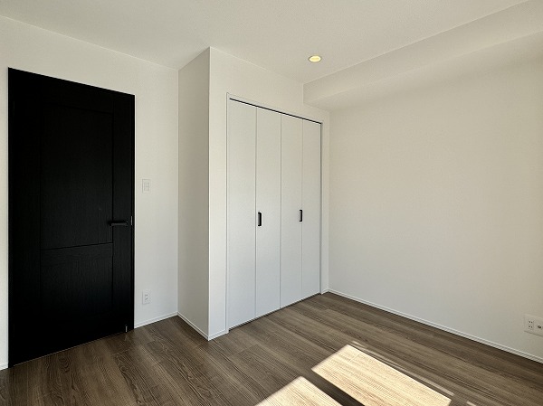 マンション西目黒苑_洋室の写真3