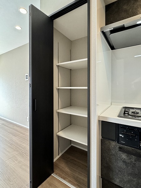 マンション西目黒苑_キッチン収納の写真