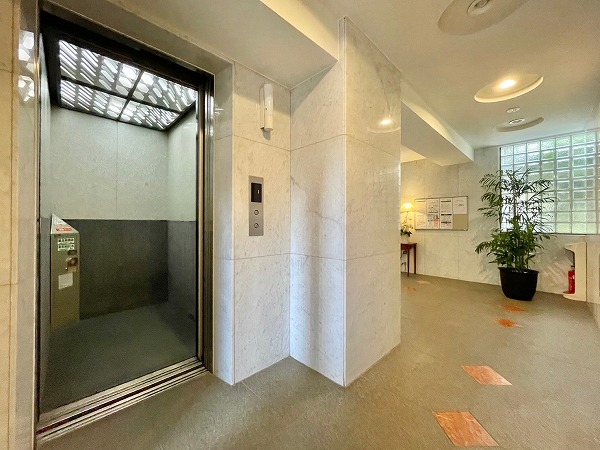 クレッセント上野毛Ⅱ エレベーター