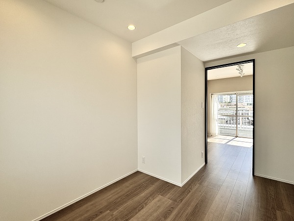 マンション西目黒苑_洋室の写真7