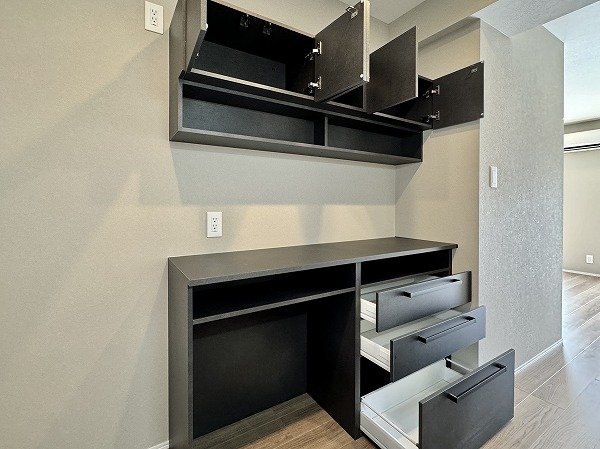 マンション西目黒苑_カップボード収納の写真