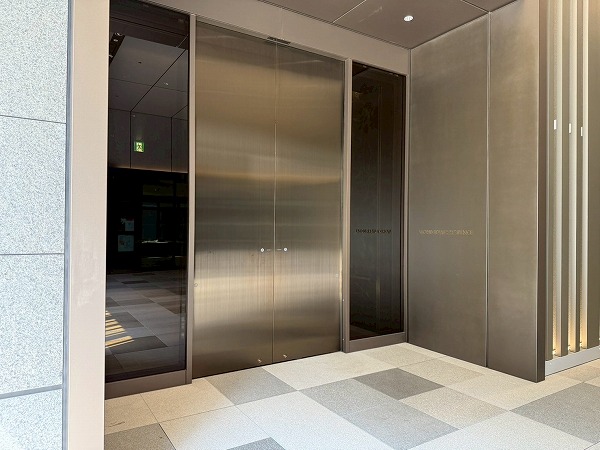 ワールドタワーレジデンス エントランス