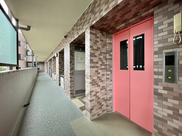 クレッセント上野毛Ⅱ 外廊下