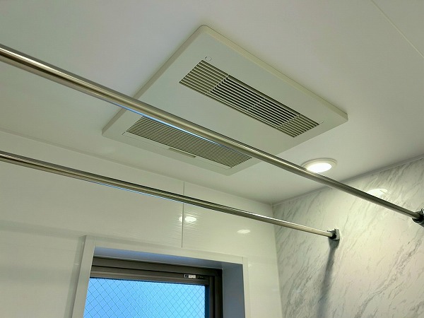 パレステュディオ新宿御苑_浴室乾燥機の写真