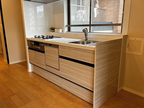 ジェイパーク文京白山_リノベーション済みのキッチンの写真