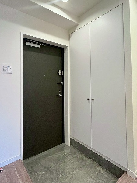 パレステュディオ新宿御苑_玄関土間の写真