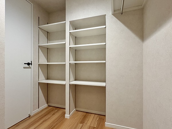 マンション池上_ウォークインクローゼットの写真