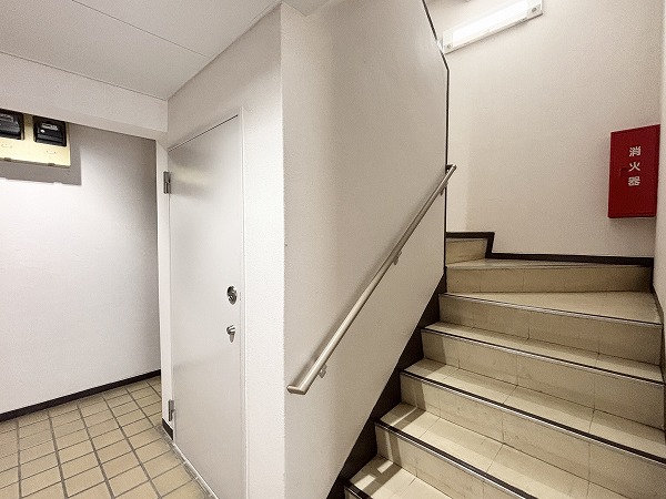 GSハイム代々木公園 内階段