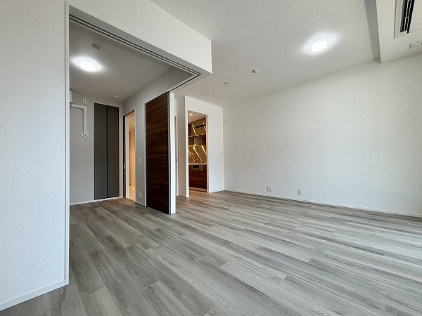 パークコート千代田一番町_ゆとりあるリビングダイニングキッチンの写真