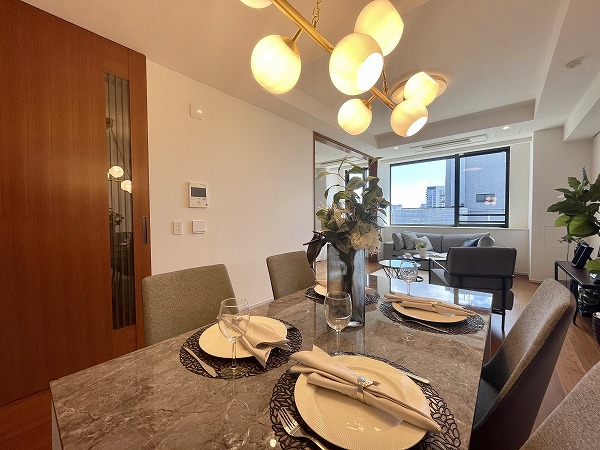 ザ・パークハウスグラン南青山高樹町_約18.7帖のメインルームの写真