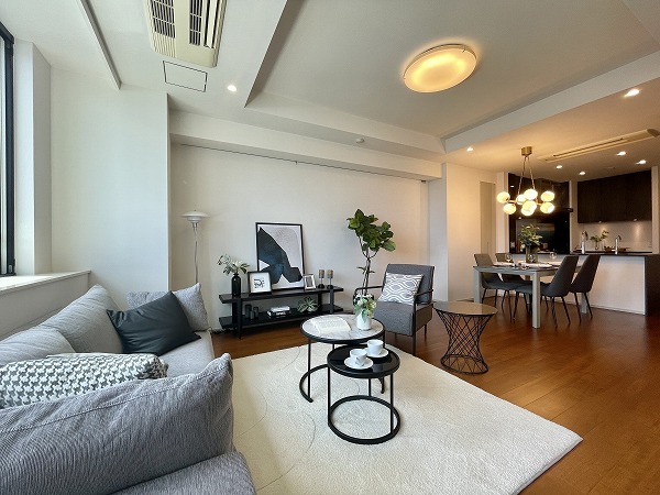 ザ・パークハウスグラン南青山高樹町_広々としたLDKの写真