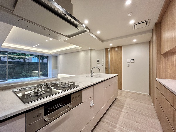 パークコート南麻布ヒルトップレジデンス_キッチンの写真2