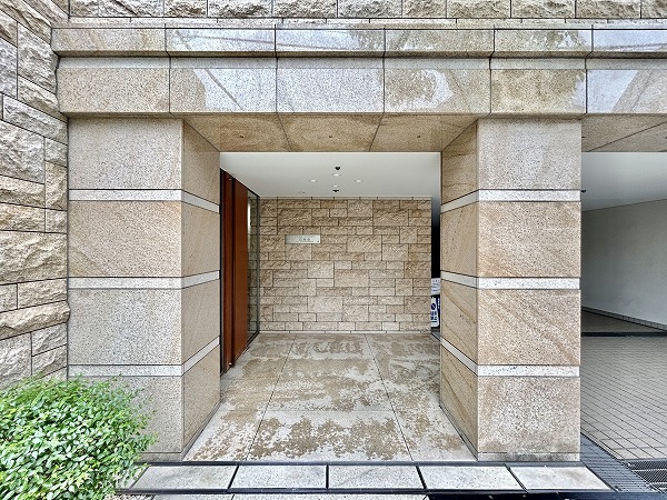 パークコート南麻布ヒルトップレジデンス　アプローチ