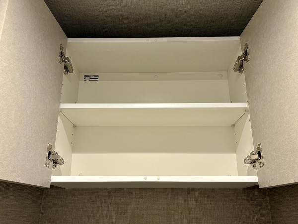 ライオンズスクエア用賀_吊戸棚の写真