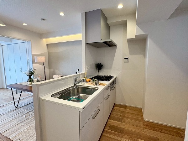 四谷ハイコーポ_リフォーム済みのお部屋の写真