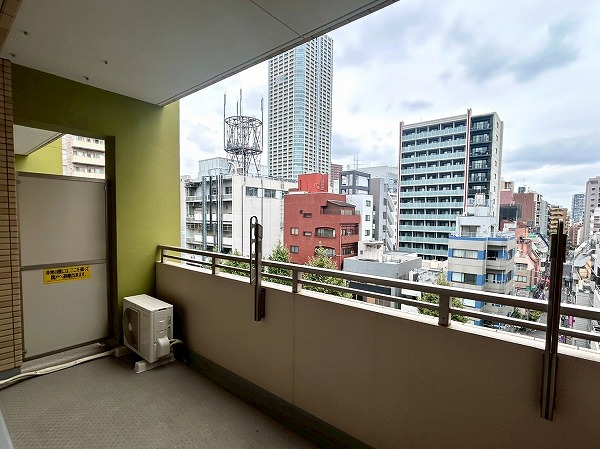 パレステュディオ新宿御苑_ベランダの写真