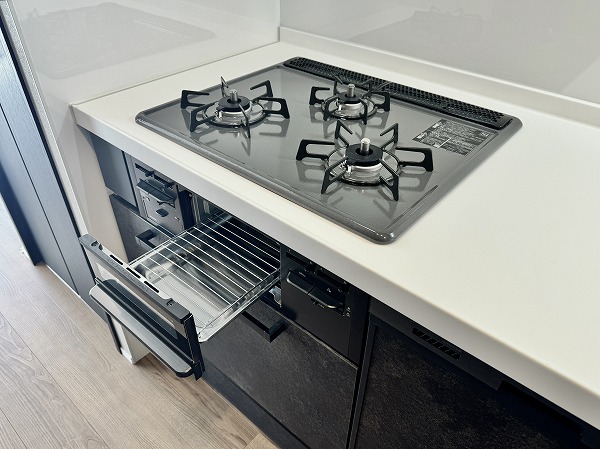 マンション西目黒苑_コンロの写真