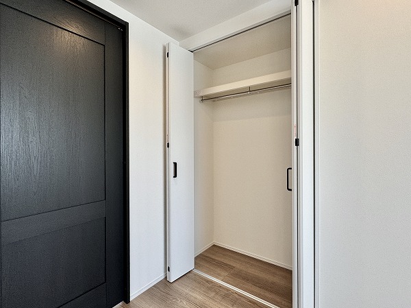 マンション西目黒苑_クローゼットの写真2