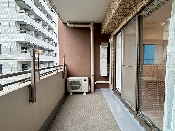 パレステュディオ新宿御苑_東向きバルコニーの写真