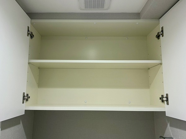 パレステュディオ新宿御苑_吊戸棚の写真