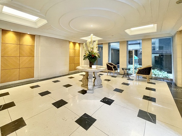 パークハウス神宮前　エントランスホール