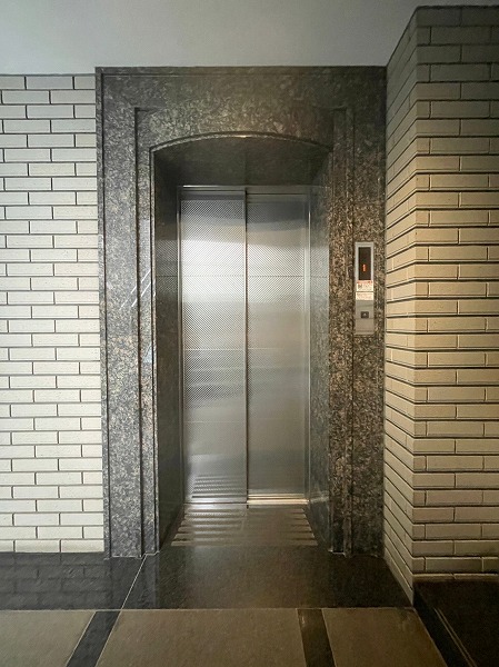 パークハウス神宮前　エレベーター